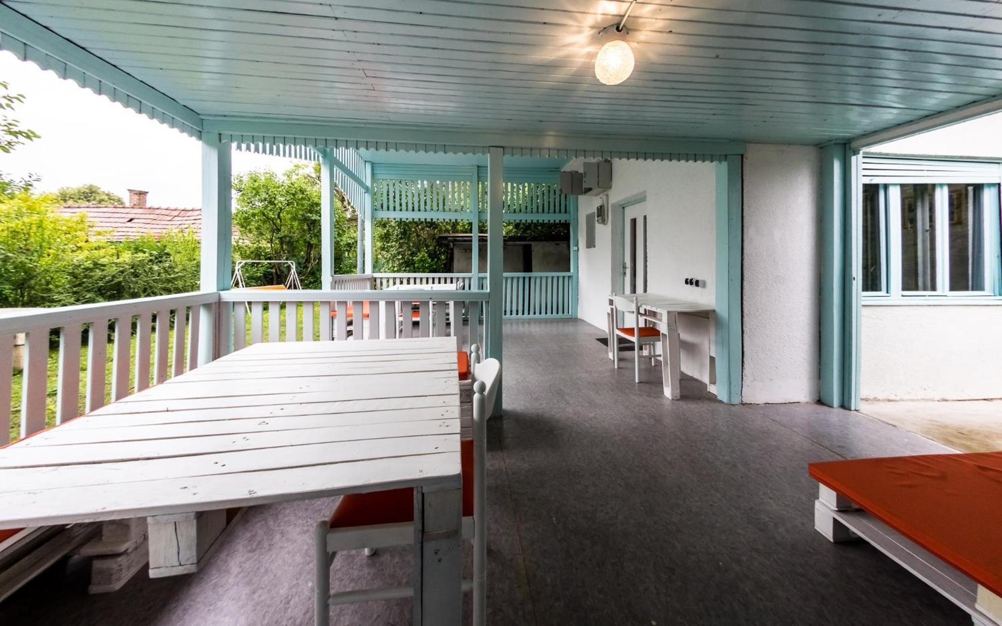 Penge Bungalok Hotell Balatonalmádi Exteriör bild