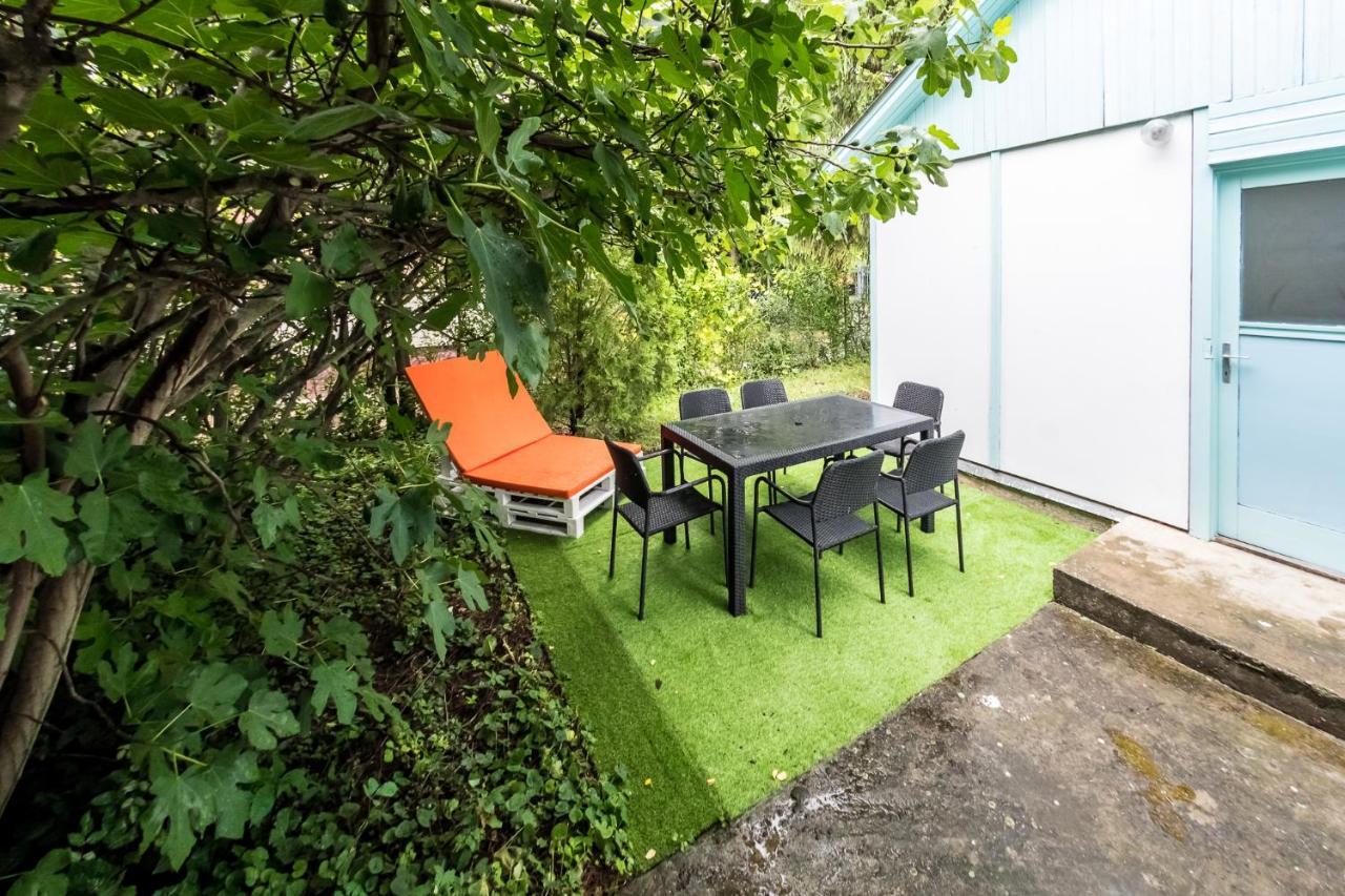 Penge Bungalok Hotell Balatonalmádi Exteriör bild